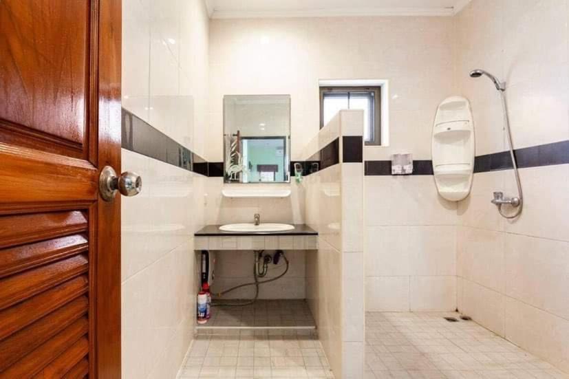 P.P. Rest Pattaya Hotel Ban Huai Yai Екстериор снимка
